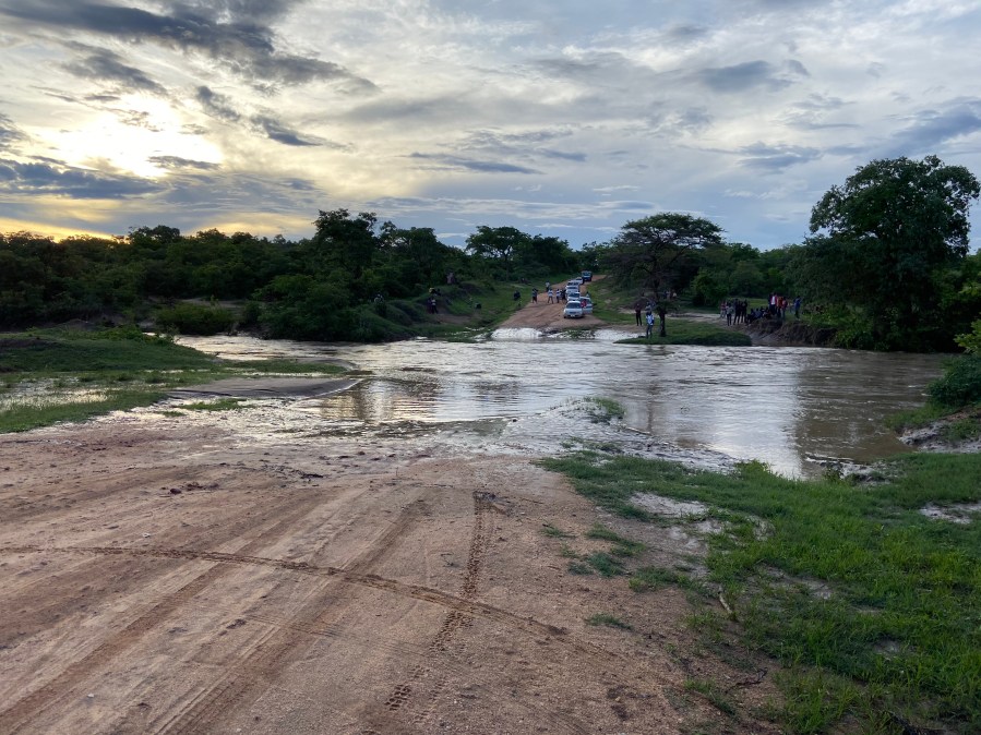 C16E05A6-E719-437A-85B3-C2F1231914C7